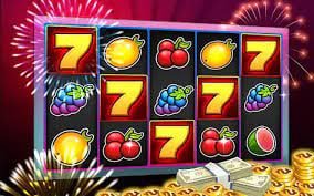 618 slots APP မှတစ်ဆင့် Login ဝင်ကာ Slots ကစားနေသောမြင်ကွင်း